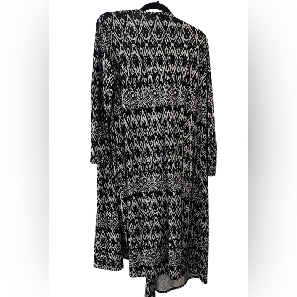 Lularoe Black and Grey Sarah Duster - Size Large